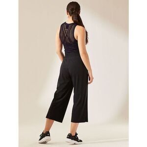 Athleta Black Cosmic Crop Pant